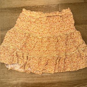 Beautiful flow non see through skirt ! Great for the summer!